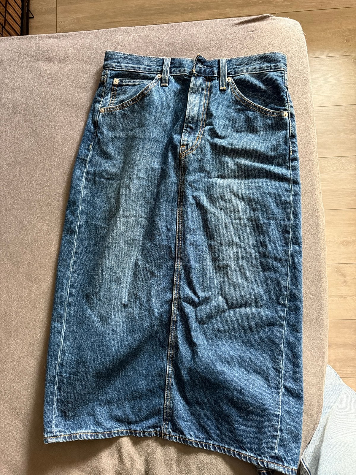 Levi's HR Back Slit Skirt - Denim Rok Maat 27, Blauw, Ophalen of Verzenden, Zo goed als nieuw, Maat 36 (S)