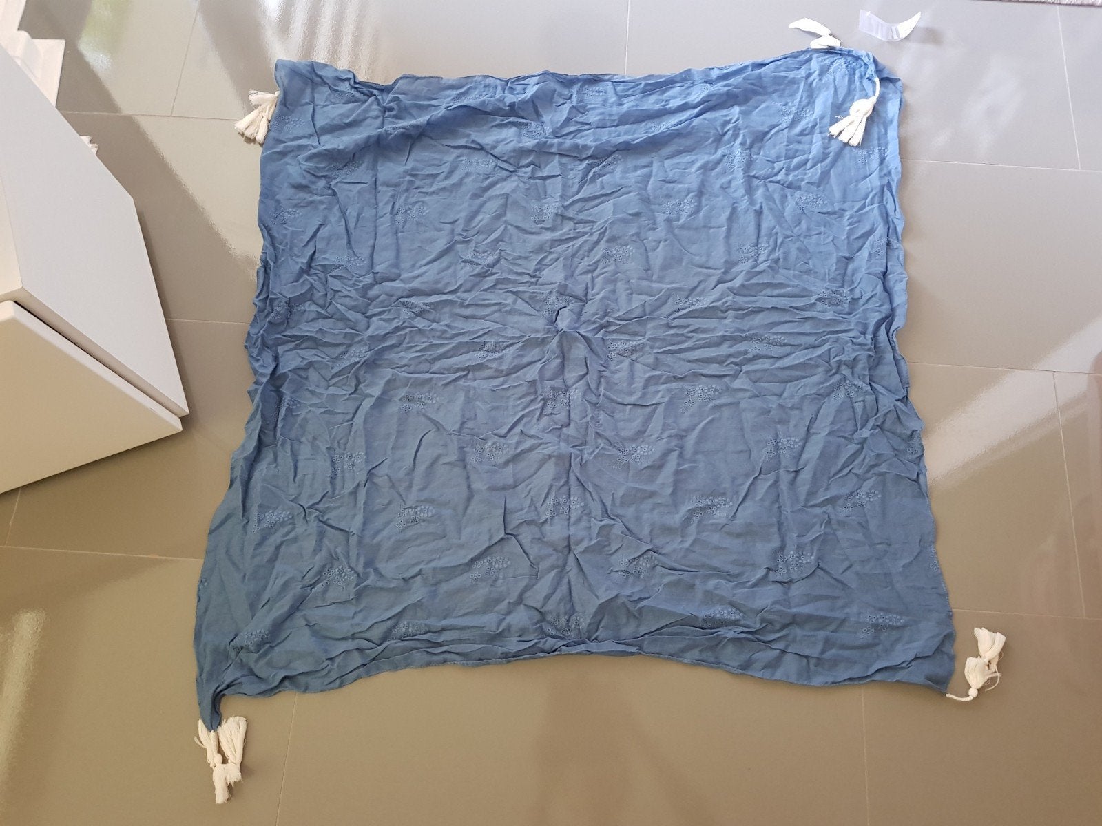 NIEUWE Blauwe halsdoek/sjaaltje, Ophalen of Verzenden, Nieuw