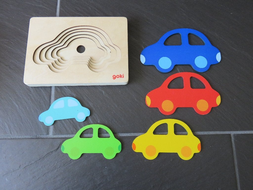 Goki houten Lagenpuzzel auto 5 stukken., 2 tot 4 jaar, Ophalen of Verzenden, Zo goed als nieuw, Van hout