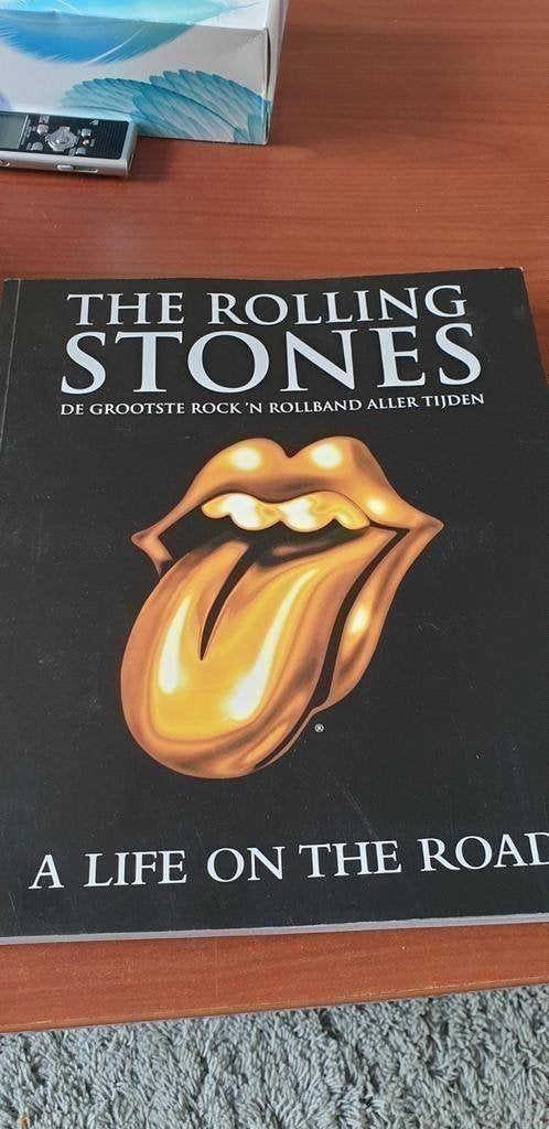 Boek over The Rolling Stones, Ophalen of Verzenden, Zo goed als nieuw, Artiest