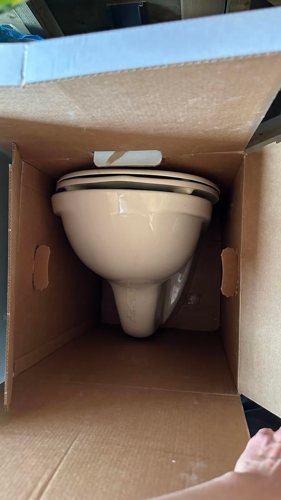 Ophang toilet bouw verbouwing, Ophalen, Zo goed als nieuw, Toilet
