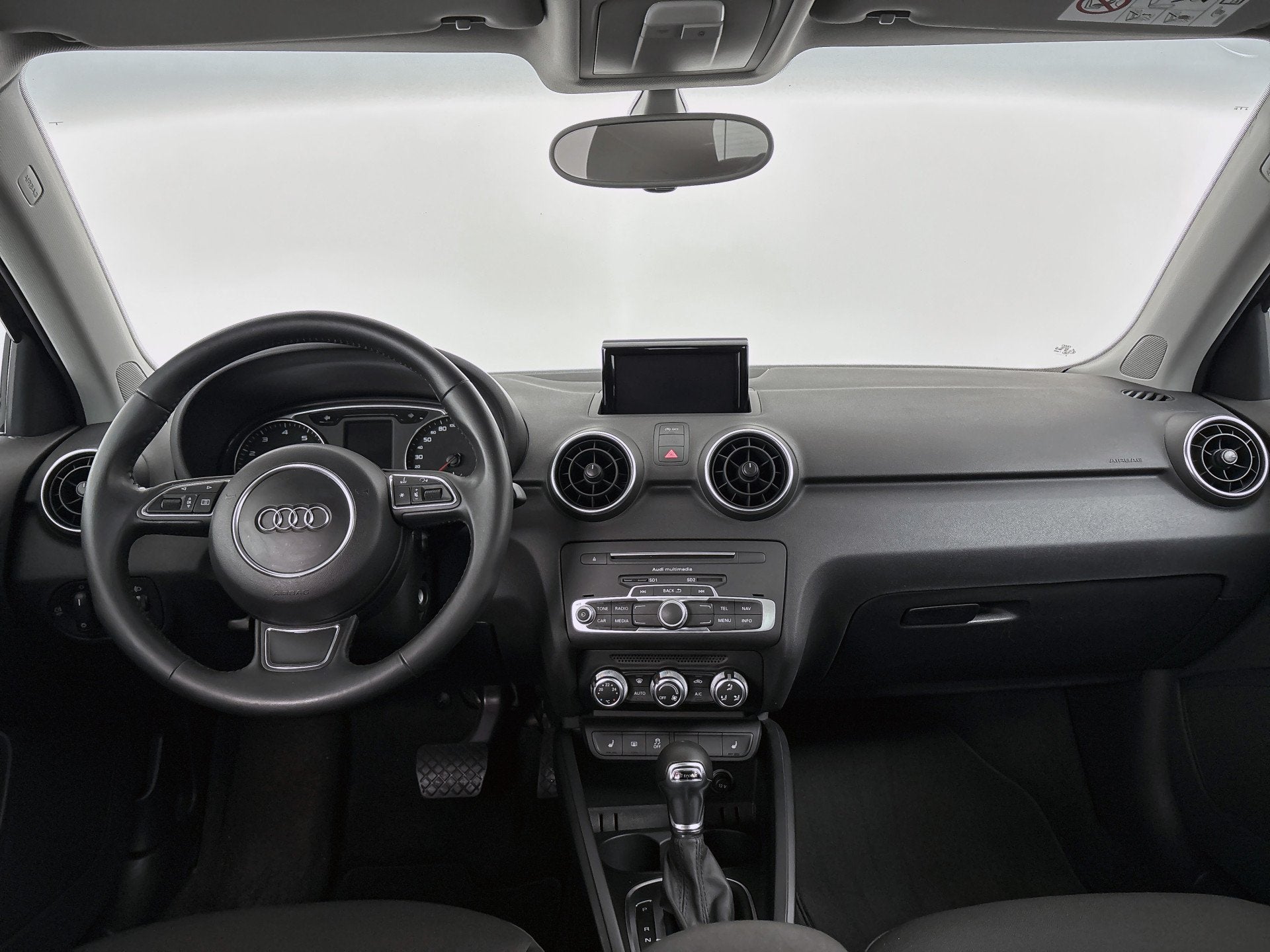 Audi A1 Sportback 1.0 TFSI Pro Line // STOELVERWARMING // NA, Stof, 580 kg, 4 stoelen, Zwart