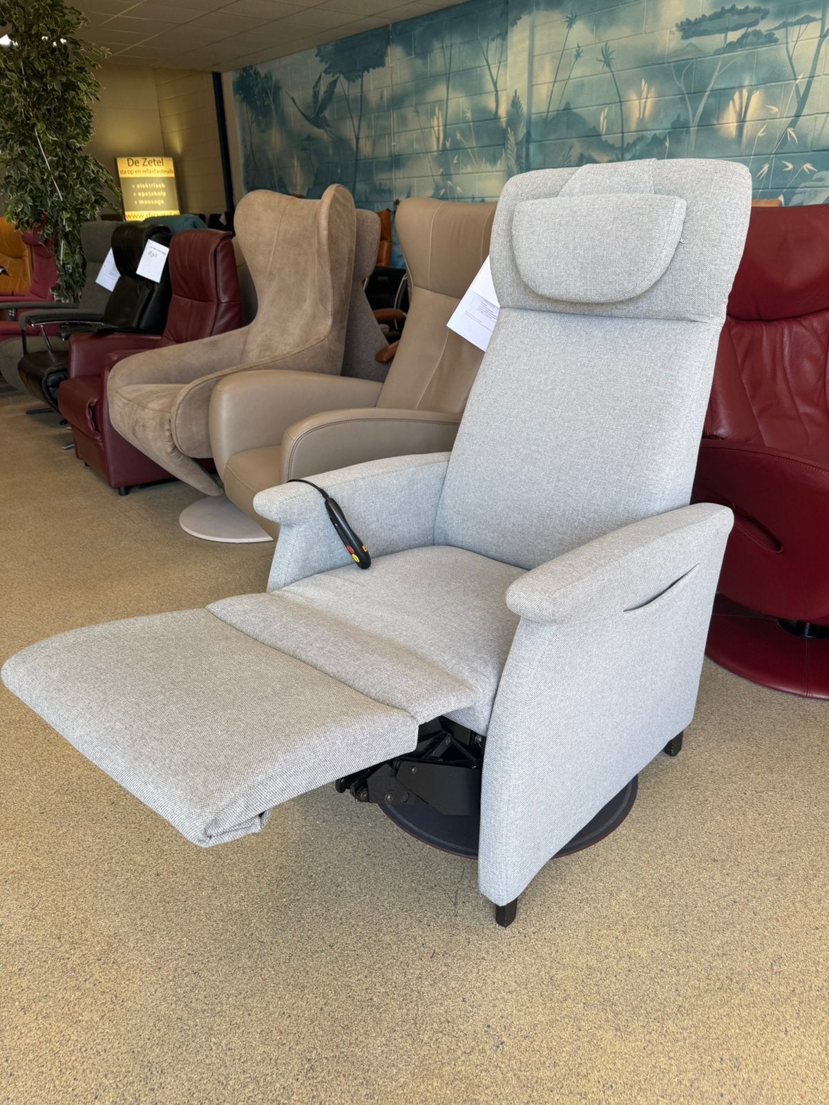 Makkelijk opstaan ?Fitform sta op stoel relax fauteuil, Ophalen of Verzenden, Zo goed als nieuw, Stof, Gratis bezorging regio Utrecht