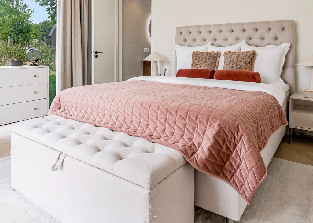 totaalBED Lulea boxspring 180x200 met Dekenkist - Art Deco, Ophalen, Tufted, Gebruikt, Beige
