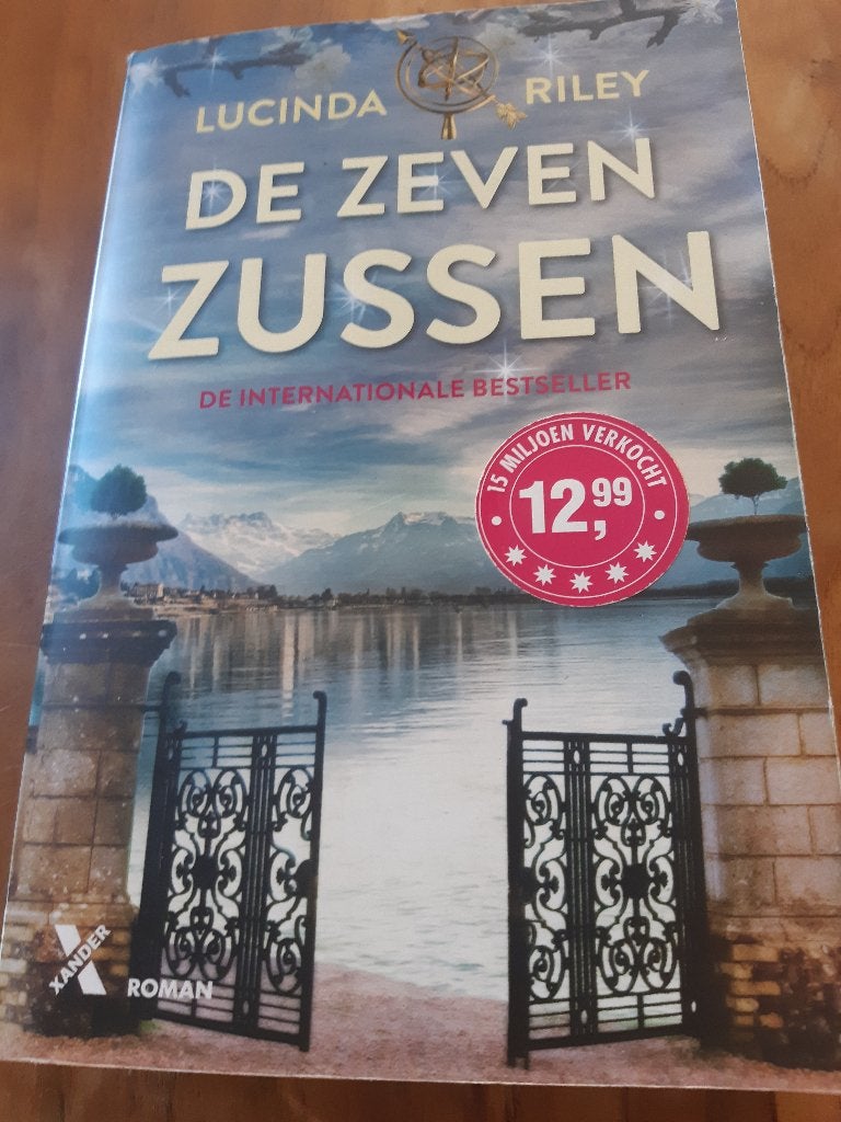 Lucinda Riley - De Zeven Zussen, Boeken, Ophalen of Verzenden, Zo goed als nieuw
