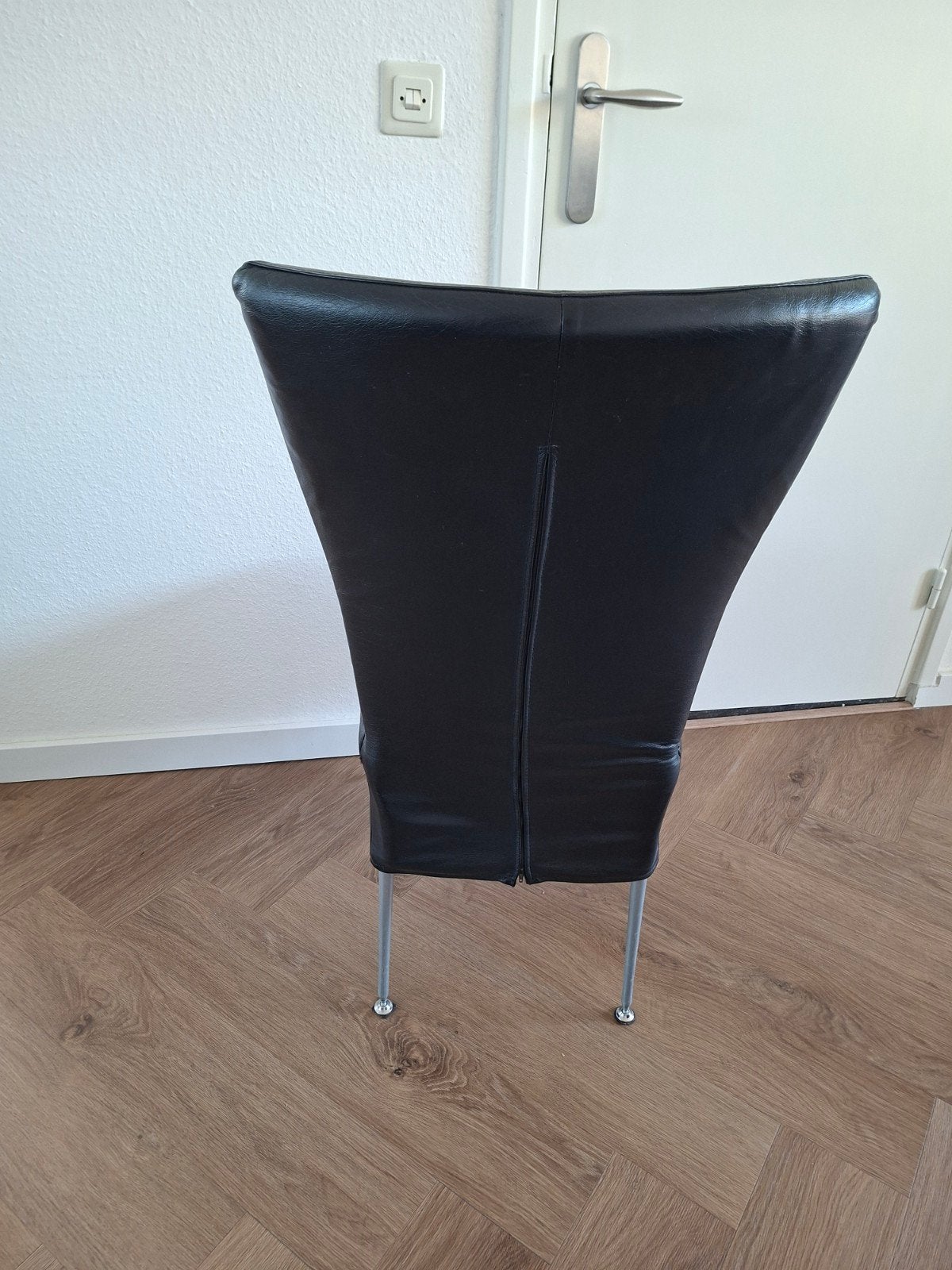 6 zwarte eetkamerstoelen echt leer en metalen poten, Huis en Inrichting, Stoelen, Ophalen, Gebruikt, Zwart, Modern
