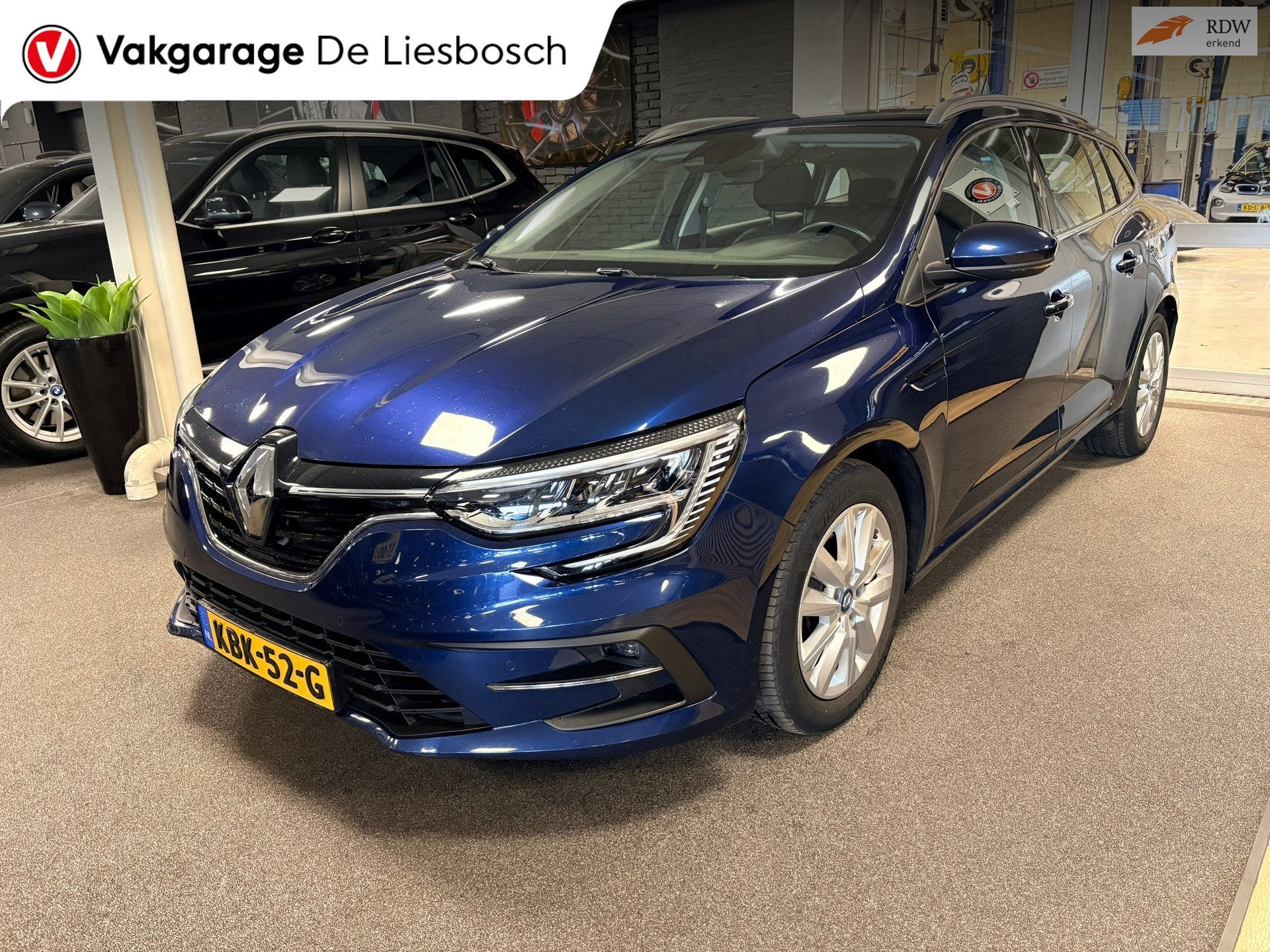 Renault Mégane Estate 1.6 E-Tech Plug-In Hybrid 160 Busines, Auto's, Renault, Dealer onderhouden, Gebruikt, 4 cilinders, Blauw