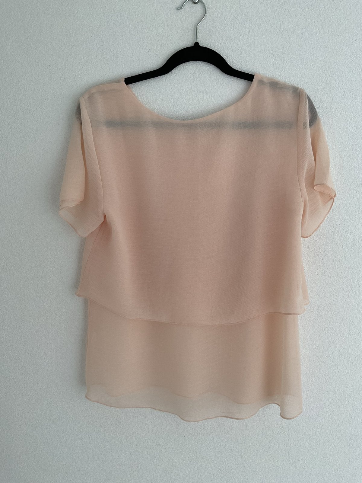 Mooie zalmkleurige top met korte mouwen en ronde hals, Kleding | Dames, Verzenden, Zo goed als nieuw, Korte mouw, Roze