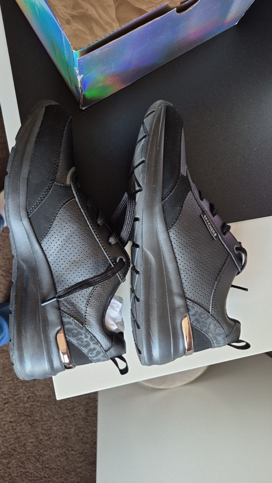 Nieuwe Skechers sneakers maat 40, Skechers, Zwart, Nieuw, Ophalen of Verzenden