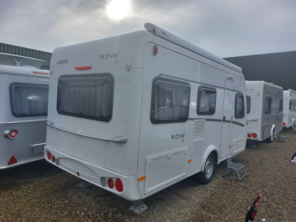 Eriba Nova Light 425, Standaardzit, Schokbreker, Bedrijf, 4 tot 5 meter