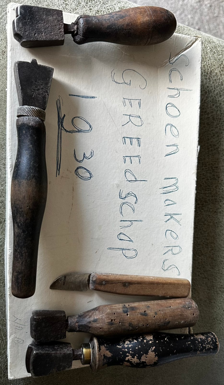 Schoenmakersgereedschap 1930 (laatste items), Ophalen of Verzenden