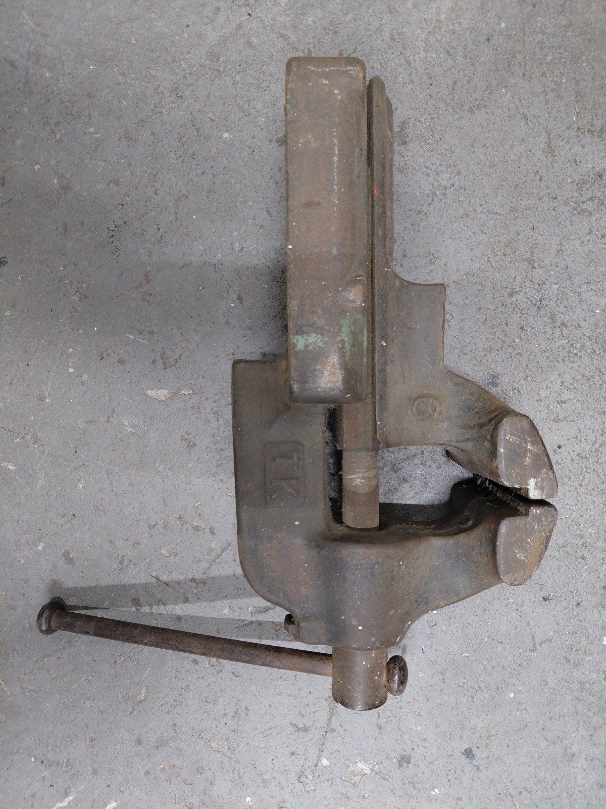 Zware bankschroef (Oud maar oerdegelijk), Ophalen, Gebruikt, Minder dan 70 cm, Bankschroef