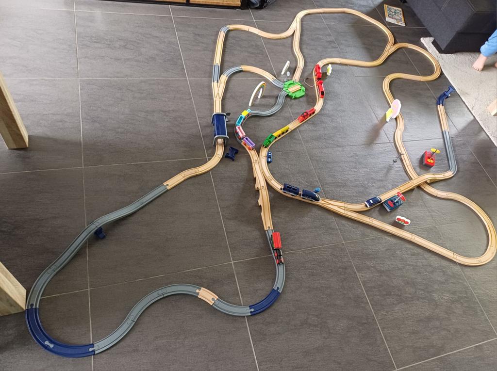 Grote Treinbaan met Woezel & Pip en RC Treinen, Hobby en Vrije tijd, Modeltreinen | H0, Overige merken, Gelijkstroom, Ophalen of Verzenden