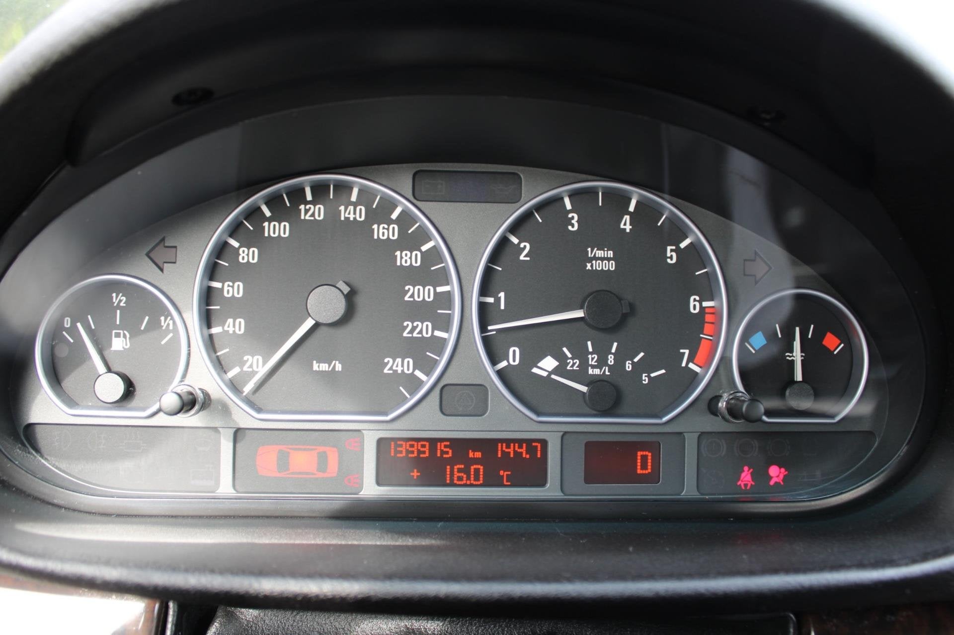 BMW 330I Automaat Youngtimer, foto 9