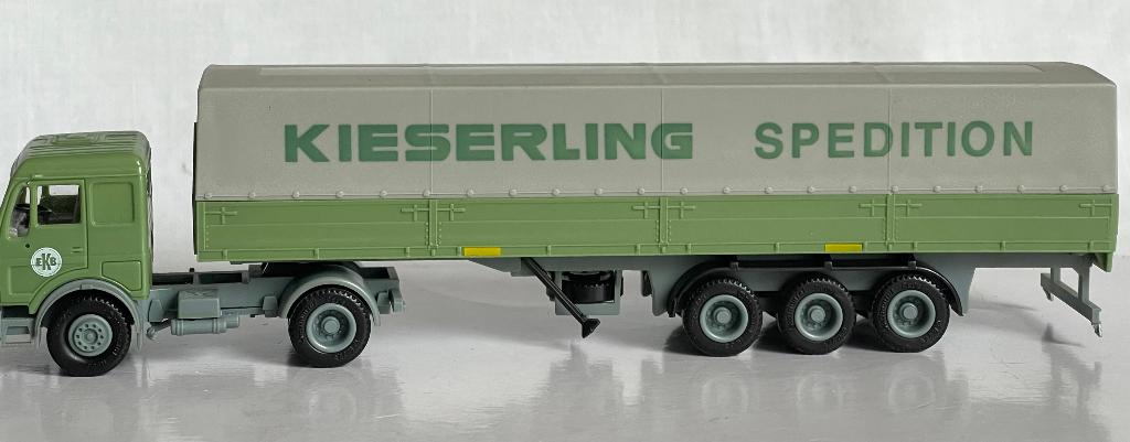 Herpa 811285: Mercedes met huiftrailer"Kieserling Spedition", Hobby en Vrije tijd, Modelauto's | 1:87, Ophalen of Verzenden, Zo goed als nieuw