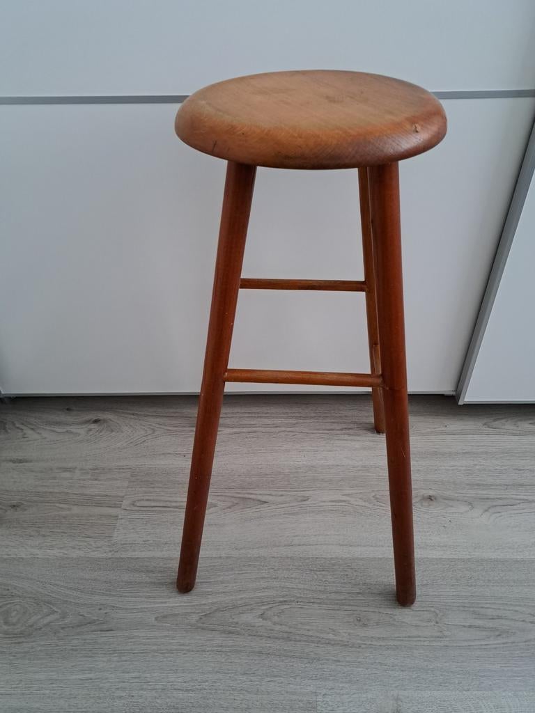 Mooie Houten Schilderskruk., Huis en Inrichting, Krukjes, Ophalen, Zo goed als nieuw, Hout