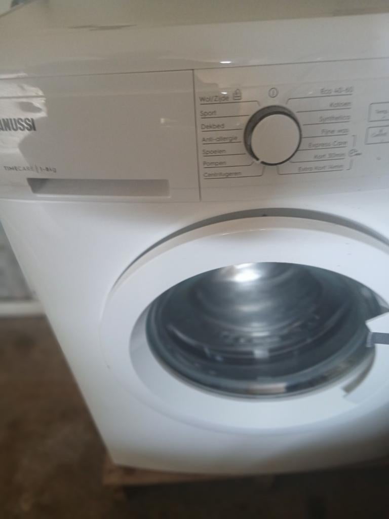 Zanusi wasmachine, Witgoed en Apparatuur, Wasmachines, Ophalen of Verzenden, Zo goed als nieuw, 1200 tot 1600 toeren, 85 tot 90 cm