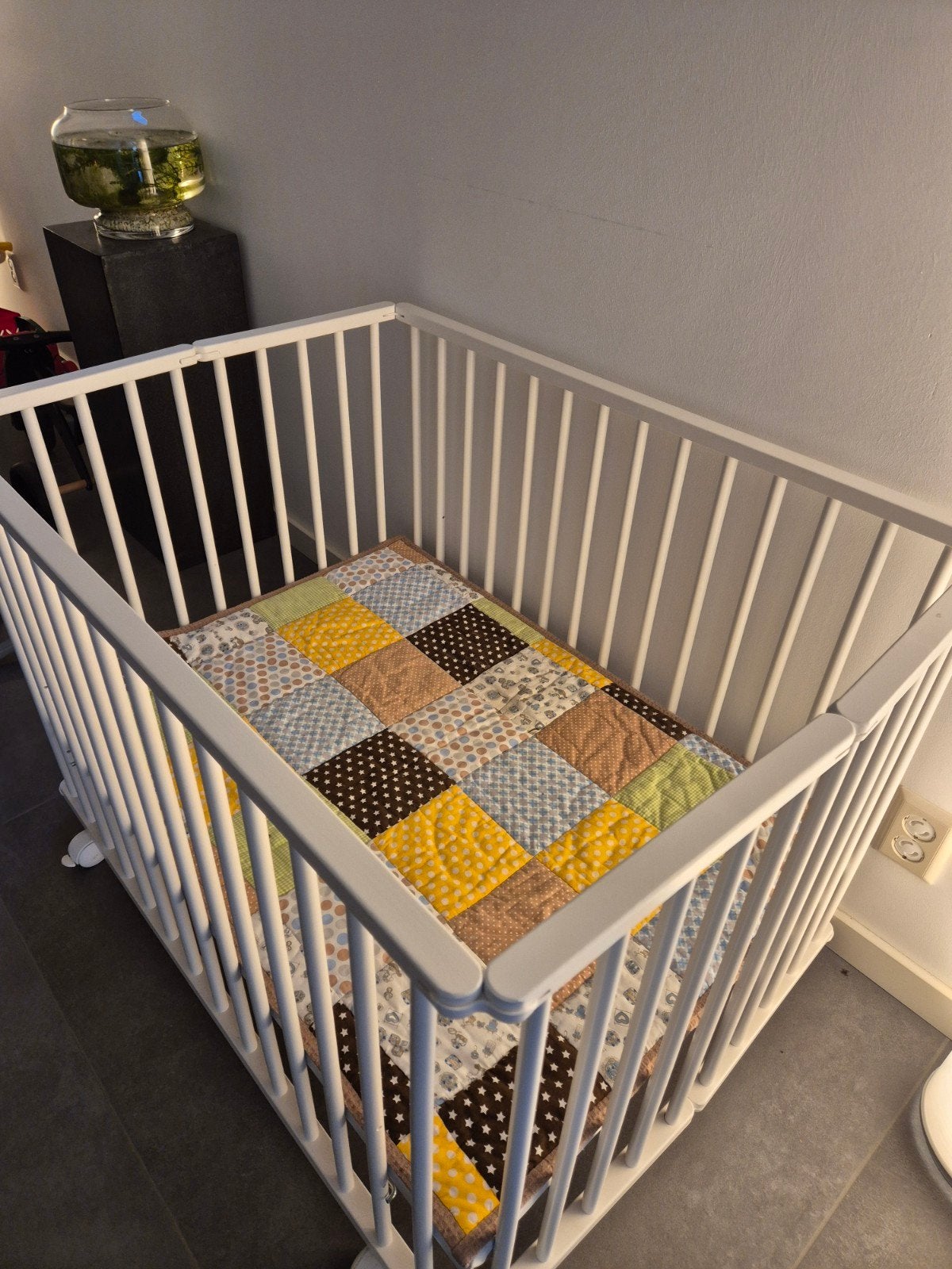 Witte box in goede staat, Kinderen en Baby's, Boxen, Ophalen, Gebruikt, In hoogte verstelbaar