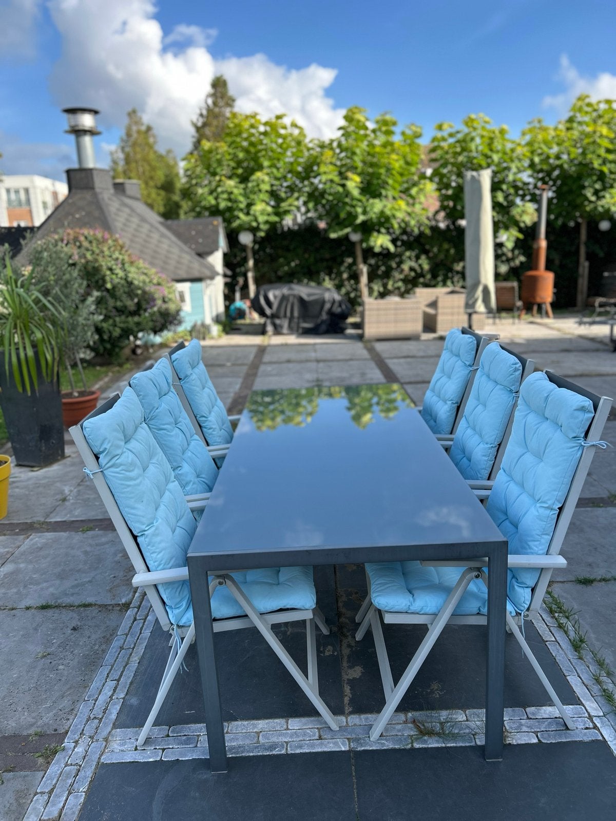 Tuinset: Mooie Domani tafel met IKEA stoelen en kussens, Tuin en Terras, Tuinsets en Loungesets, Ophalen, Gebruikt, Eettafel, 6 zitplaatsen