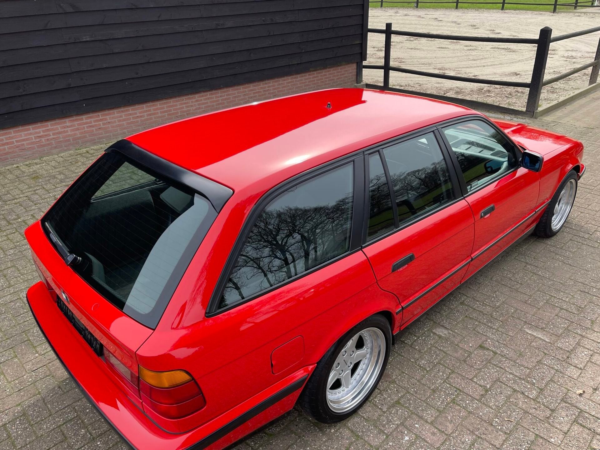 BMW M5 Touring E34 Mugello Red, foto 10