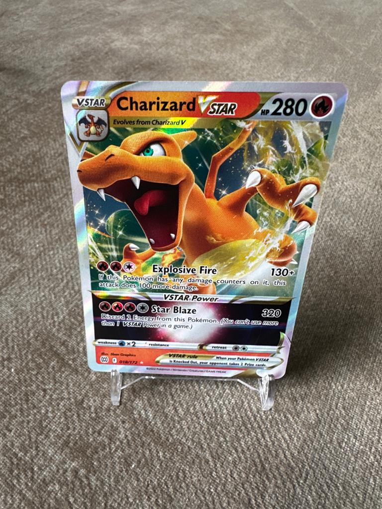 Charizard VSTAR 018/172 Brilliant Stars Pokémon Kaart, Ophalen of Verzenden, Zo goed als nieuw, Losse kaart, Foil