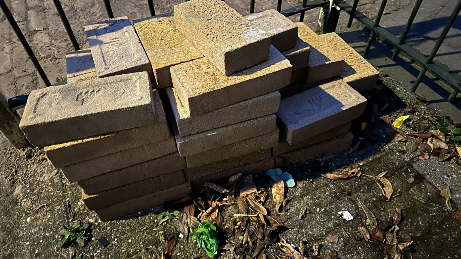 Ongebruikte bakstenen voor diverse projecten, Ophalen, Gebruikt, Kalkzandstenen