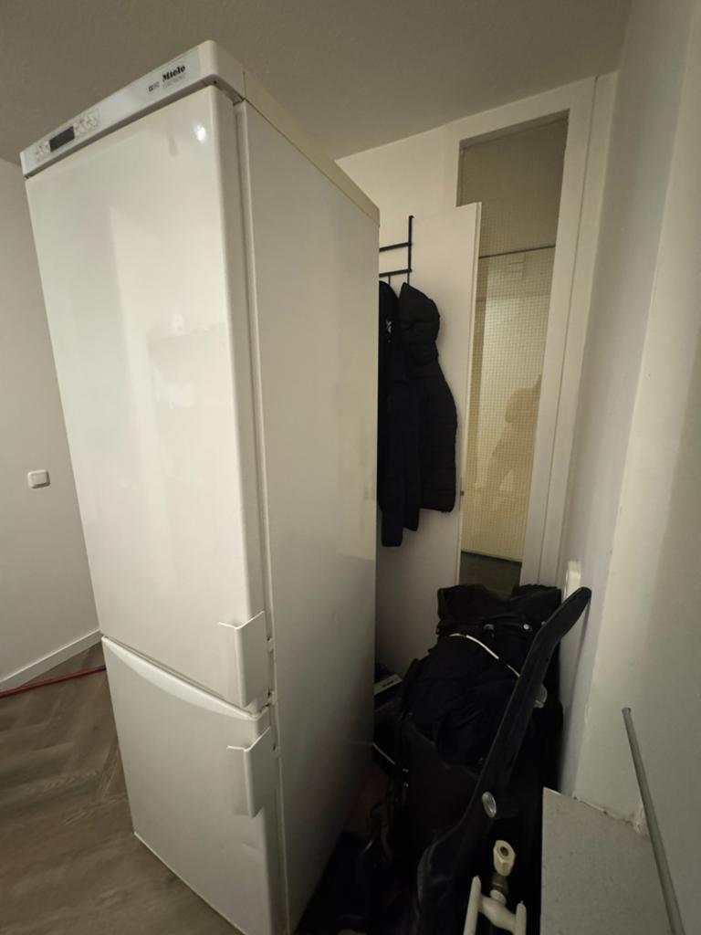 Gebruikte koelkast 300 liter, 2 meter hoog, werkt perfect, Witgoed en Apparatuur, Gebruikt, 200 liter of meer, Met aparte vriezer