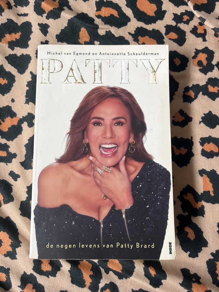 Patty Brard - De negen levens van Patty Brard, Boeken, Biografieën, Gelezen, Film, Tv en Media, Ophalen of Verzenden