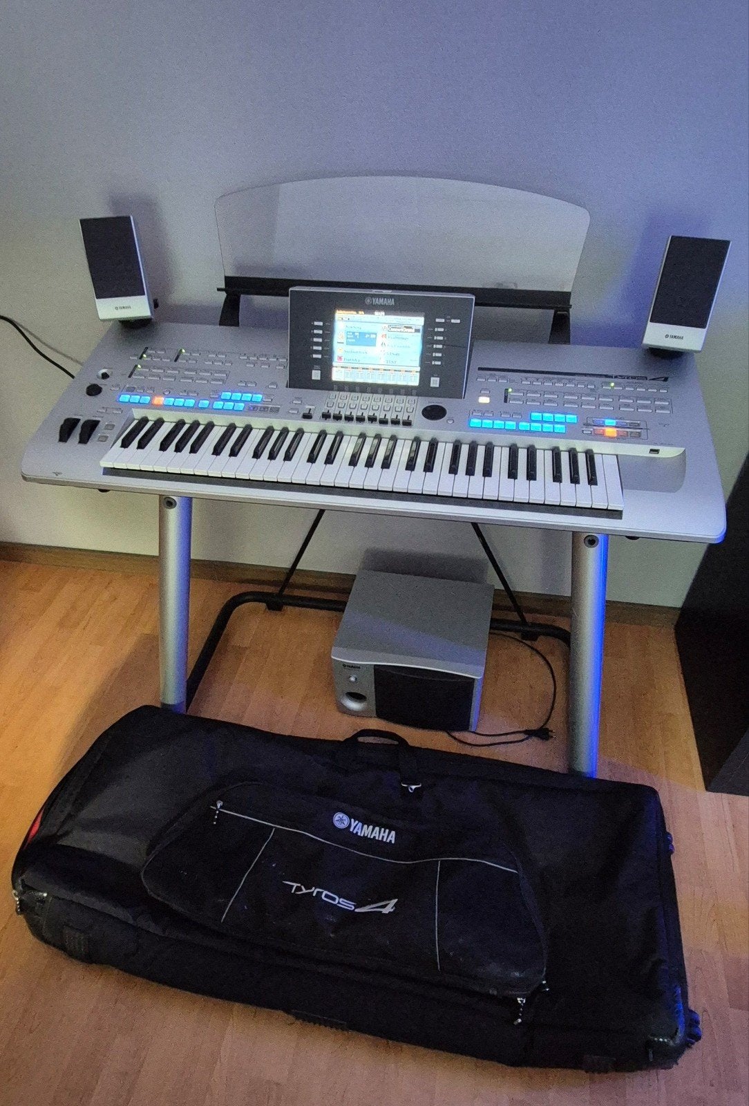 Yamaha Tyros 4 - 61 toetsen  XL pakket!!, Ophalen, Yamaha, Met standaard, 61 toetsen