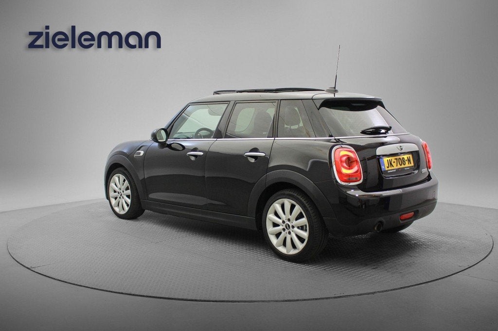 Mini COOPER 1.5 Chili Serious Business - Panorama, Cruise, C, Auto's, 136 pk, Met garantie (alle), Electronic Stability Program (ESP)