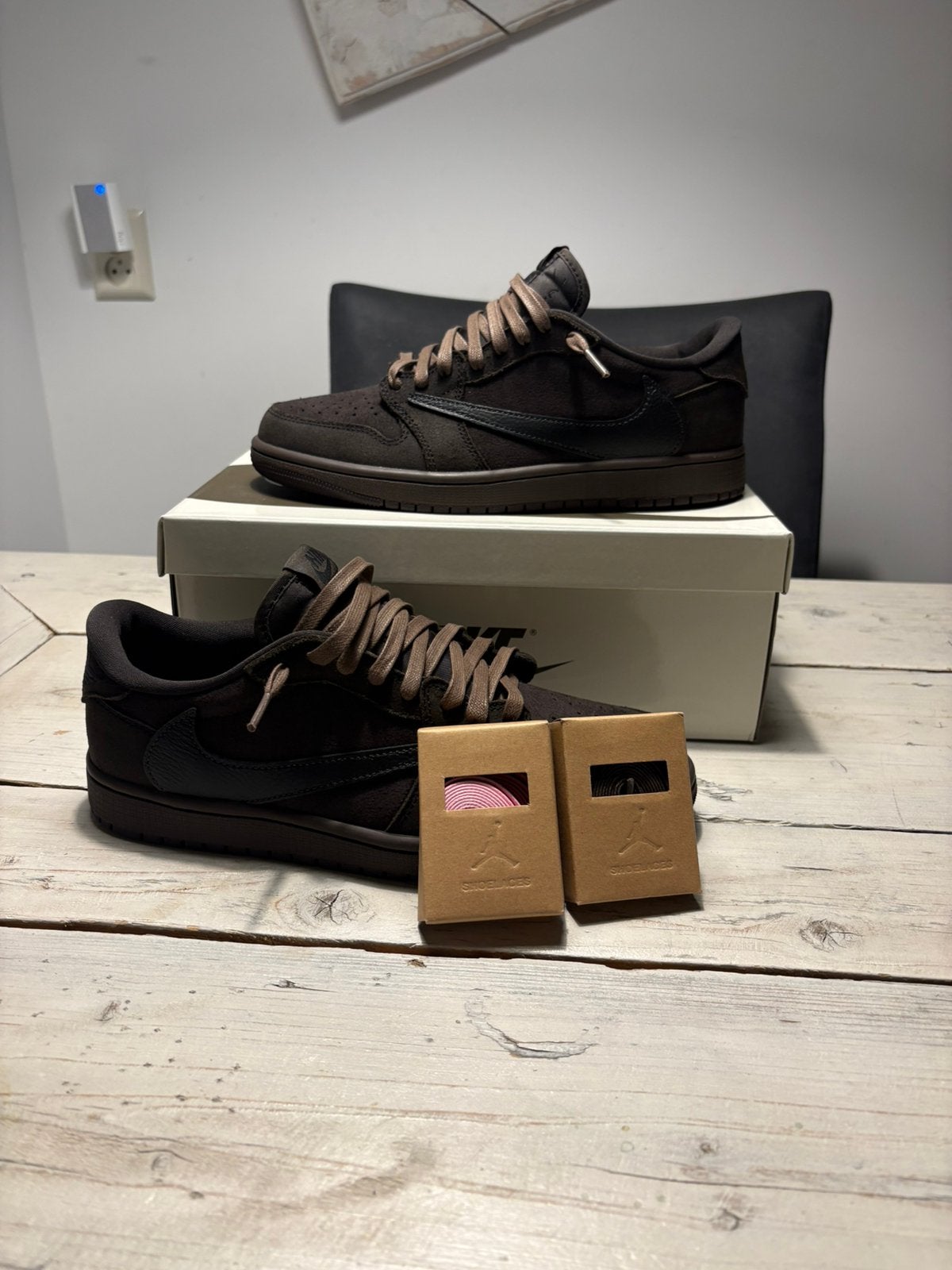 Nike air jordan 1 low travis scott velvet brown, Bruin, Nieuw, Ophalen of Verzenden, Nike Air Jordan