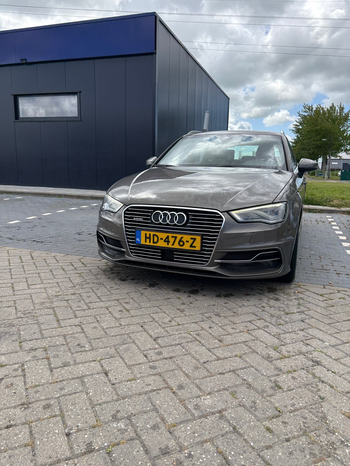 Audi A3 1.4 Tfsi 204pk E-tron Phev S Tronic 2015 Grijs, Auto's, Zwart, 4 cilinders, Leder en Stof, Hybride Elektrisch/Benzine