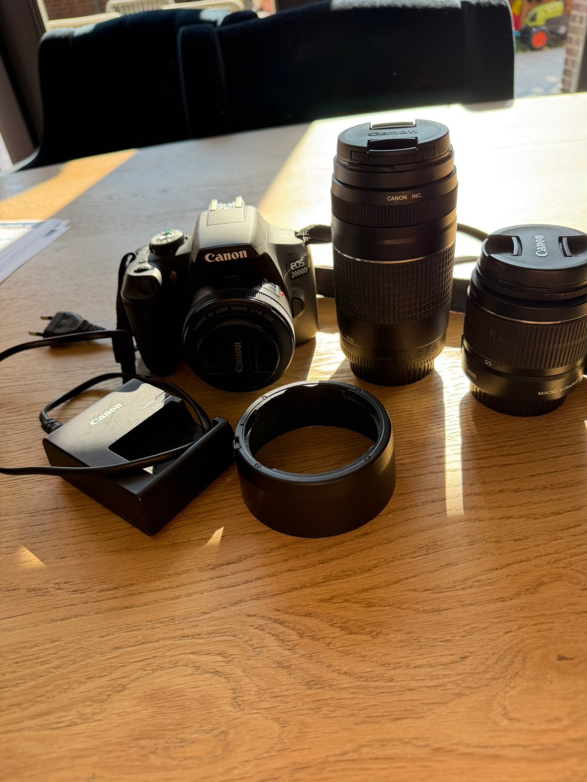 Canon EOS2000D - Complete set in zeer nette staat, Ophalen of Verzenden, Zo goed als nieuw, Canon, 8 keer of meer