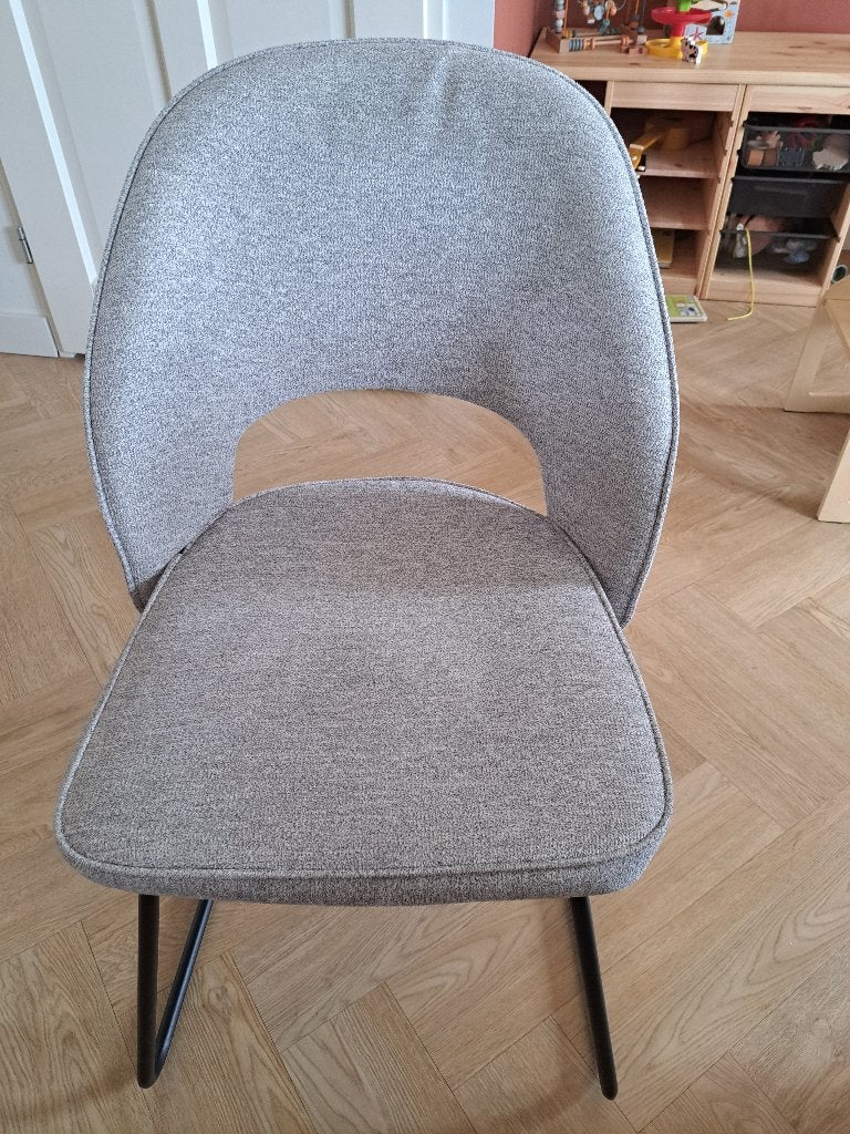 6 lichtgrijze stoelen te koop, Huis en Inrichting, Stoelen, Ophalen, Gebruikt, Vijf, Zes of meer stoelen, Modern