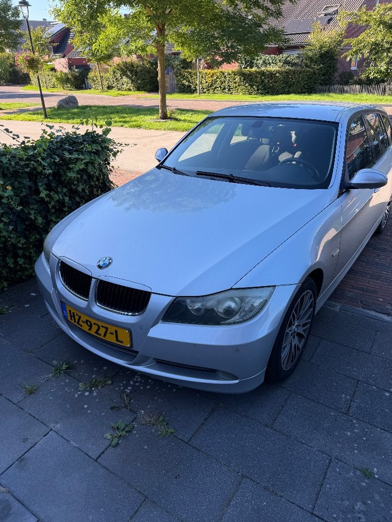 BMW 320 Touring automaat (2006 Grijs) - LPG - geen APK!, Automaat, 1995 cc, 4 cilinders, Parkeersensor