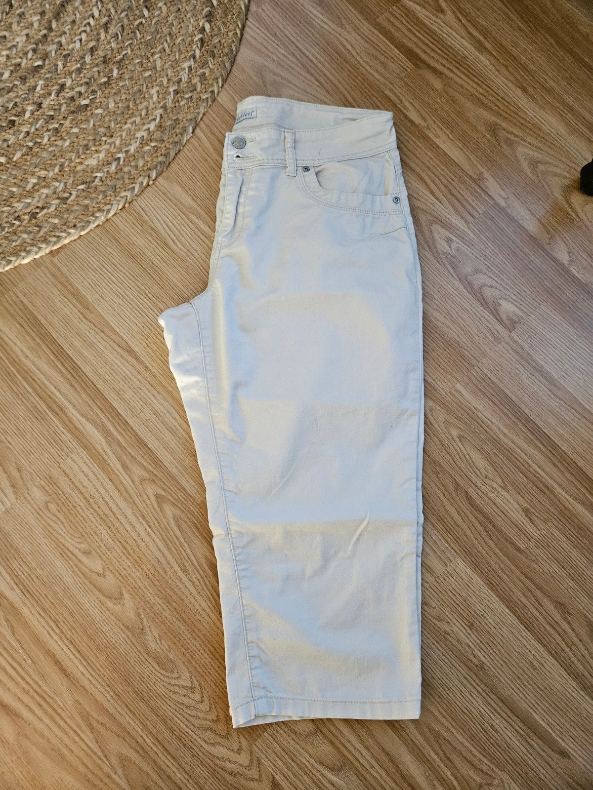 Red Button driekwart broek maat 42, Beige, Maat 42/44 (L), Ophalen of Verzenden, Zo goed als nieuw