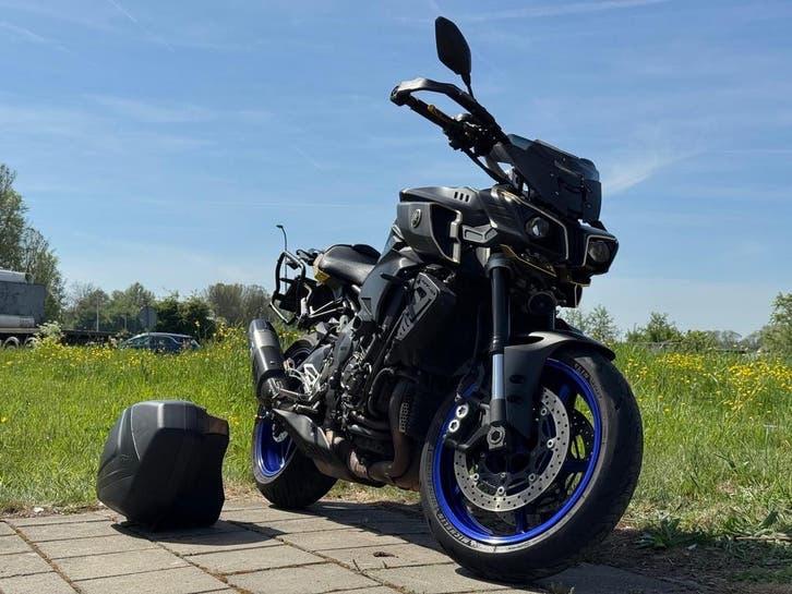 Yamaha MT-10 - Full option - Akrapovic - Quickshifter, Motoren, 4 cilinders, Motorrijbewijs A, Gebruikt, Particulier