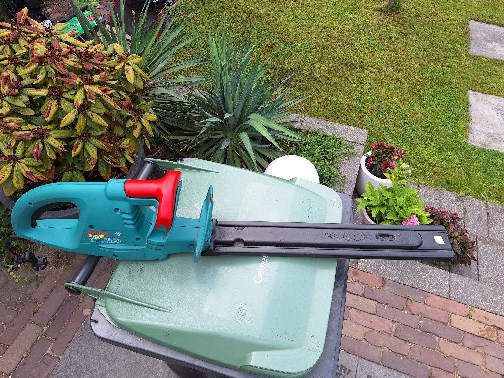 bosch elektrische heggenschaar, Ophalen, Gebruikt, Elektrisch, Bosch.