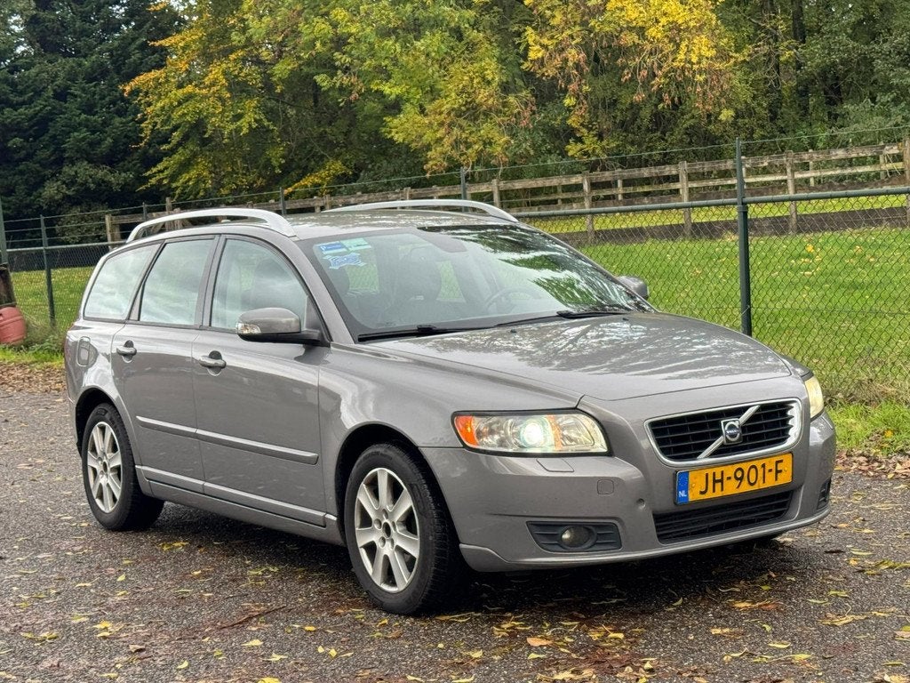Volvo V50 2.4 D5 Momentum /Automaat/, Auto's, Gebruikt, 1435 kg, Electronic Stability Program (ESP), 14 km/l