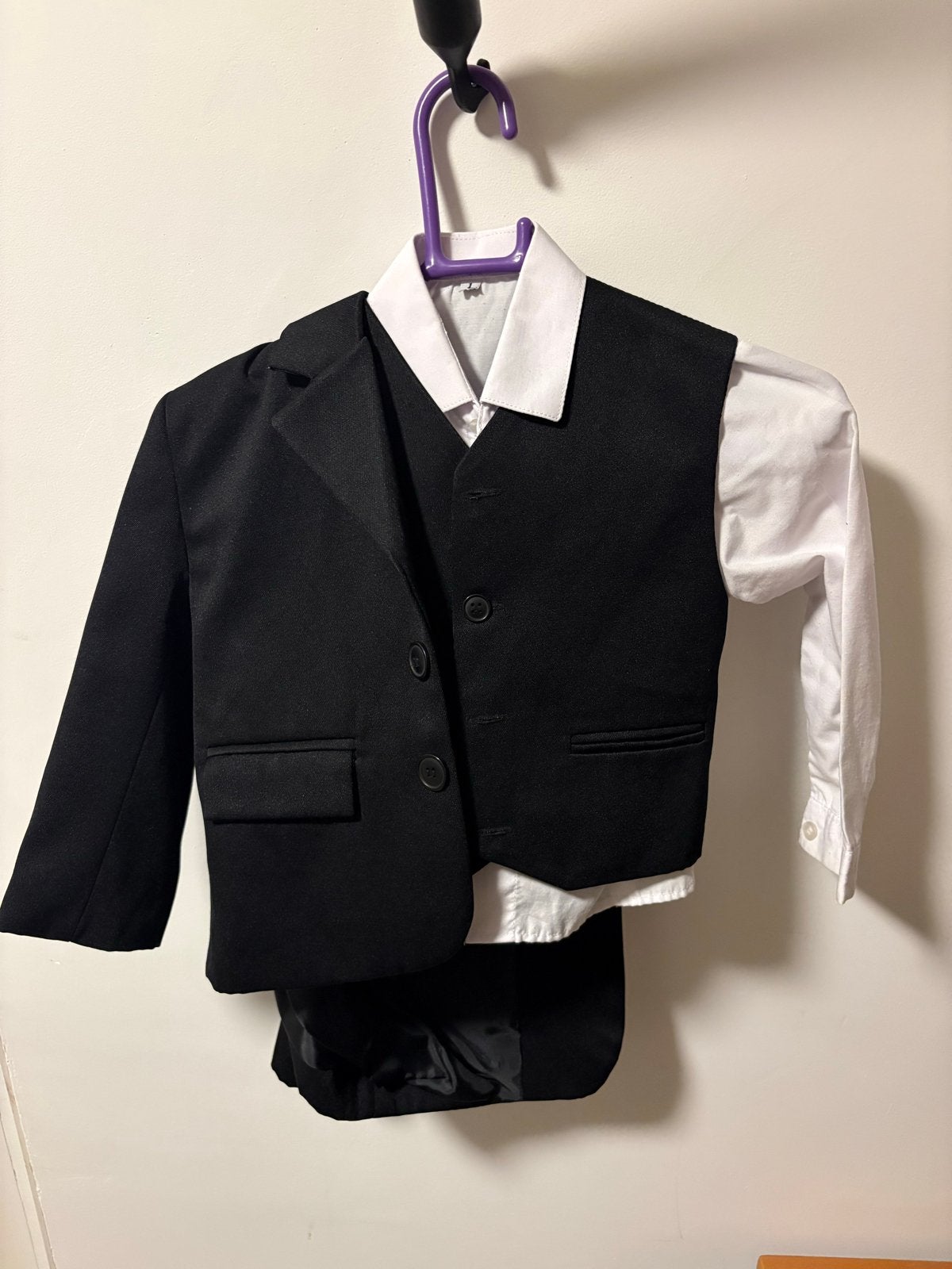 Nette zwarte kinderpak set - jasje, gilet en broek, Ophalen of Verzenden, Zo goed als nieuw, Jongen