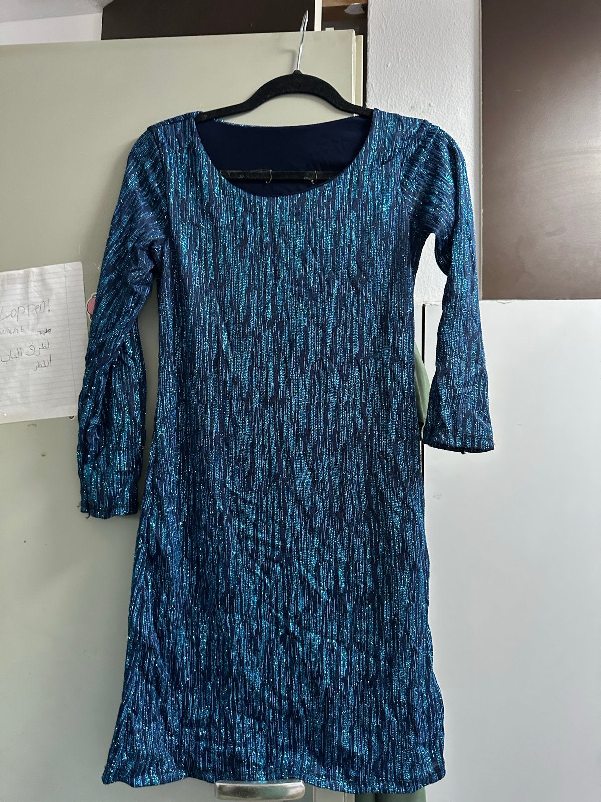 Glitterjurk met lange mouwen - Blauw, Kleding | Dames, Jurken, Maat 38/40 (M), Blauw, Ophalen of Verzenden, Zo goed als nieuw