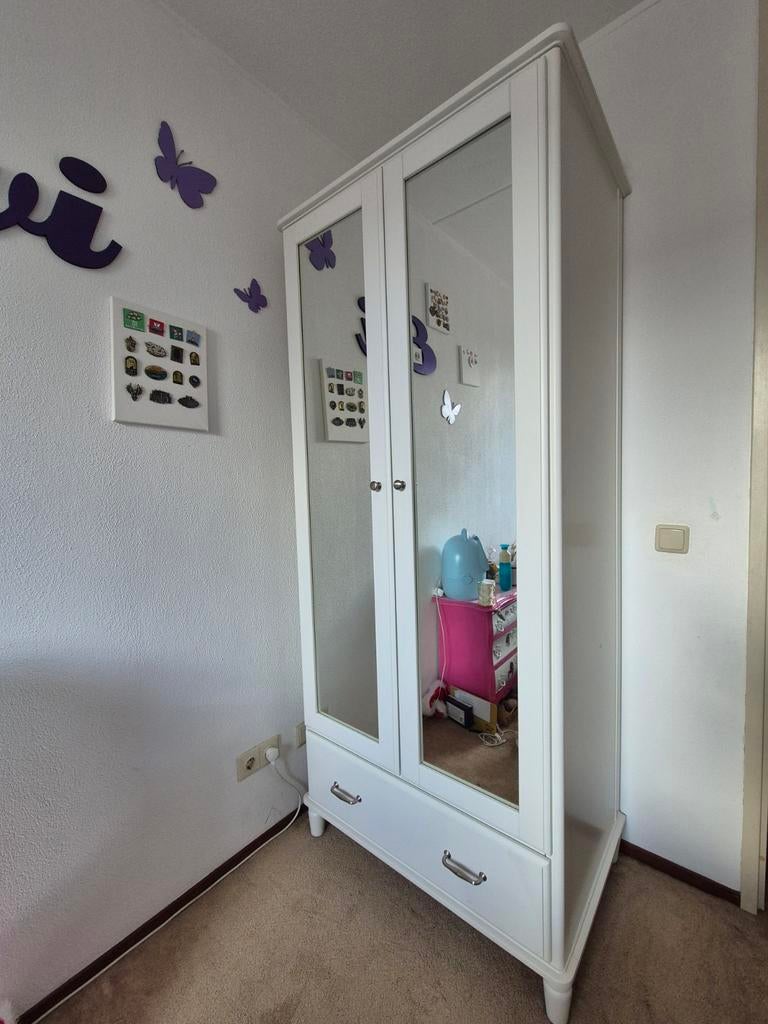 Kast Tyssedal met lichte gebruikssporen, Huis en Inrichting, Kasten | Kledingkasten, Ophalen