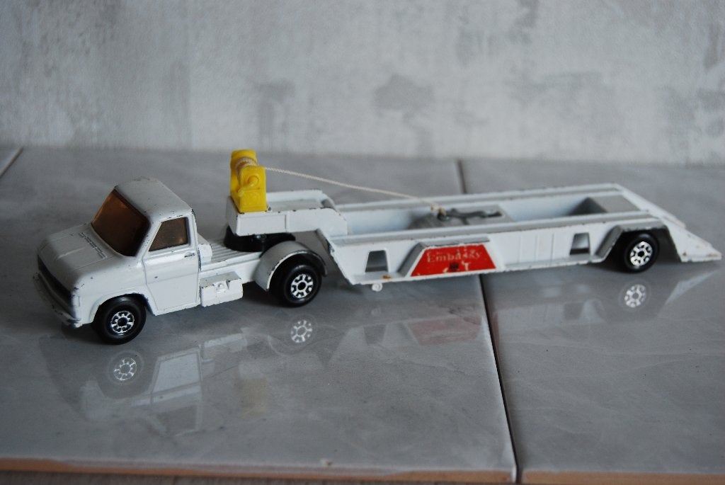 Matchbox SuperKings K-27 Ford Power Boat Transporter, Hobby en Vrije tijd, Modelauto's | Overige schalen, Ophalen of Verzenden