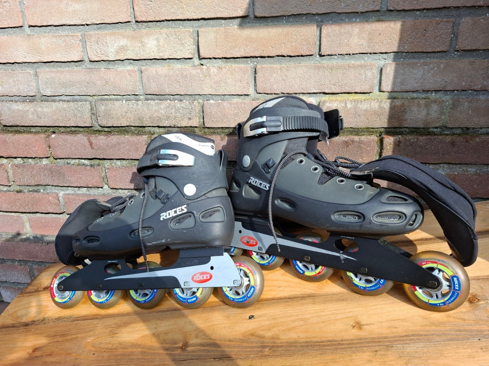 Skeelers Roces maat 43/44, Ophalen of Verzenden, Gebruikt, Inline skates 5 wielen