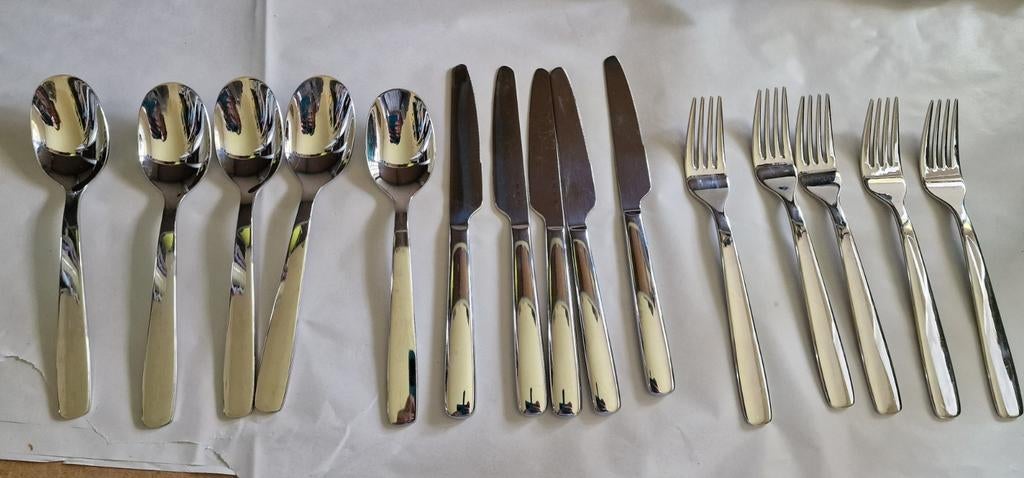 Ah smeg bestek besteksets dinnerset tafelbestek
5 setjes, Gebruikt, Ophalen of Verzenden, Rvs of Chroom, Vaatwasserbestendig