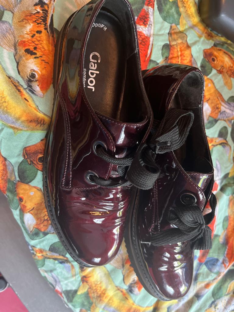 Gabor Lakleren Veterschoenen - Bordeauxrood, Ophalen of Verzenden, Zo goed als nieuw, Rood, Schoenen met lage hakken