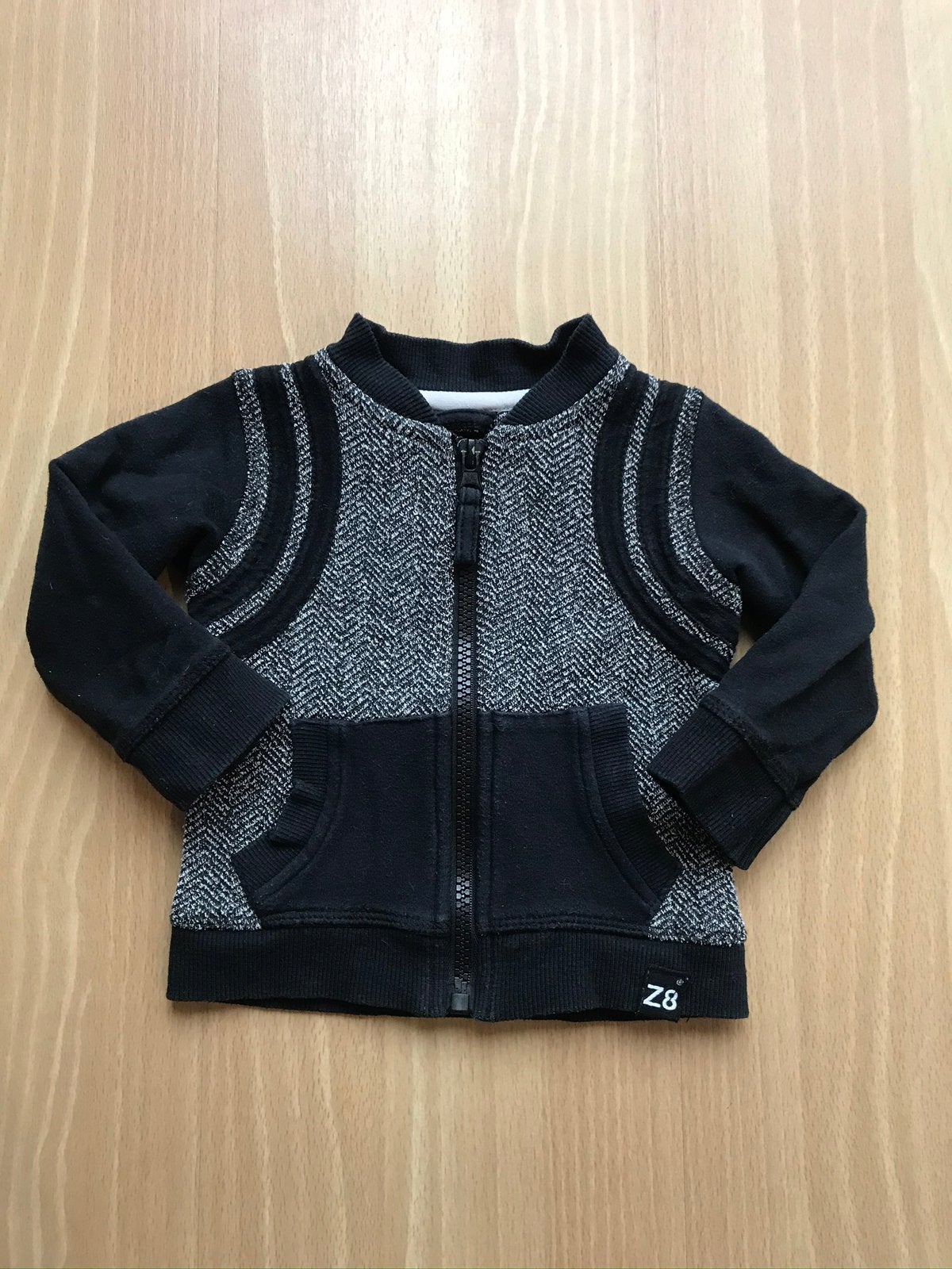 Z8 vest jongen grijs zwart maat 68 zgan style: Bratt, Kinderen en Baby's, Ophalen of Verzenden, Zo goed als nieuw, Jongetje