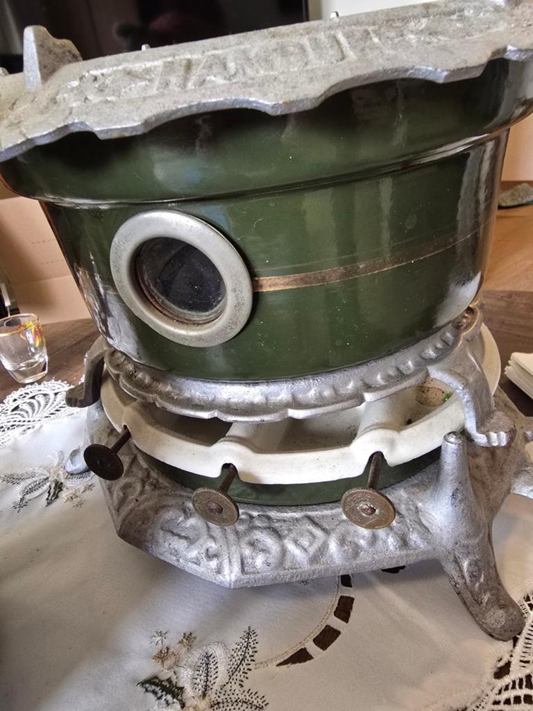 Antiek petroleumstel, Ophalen