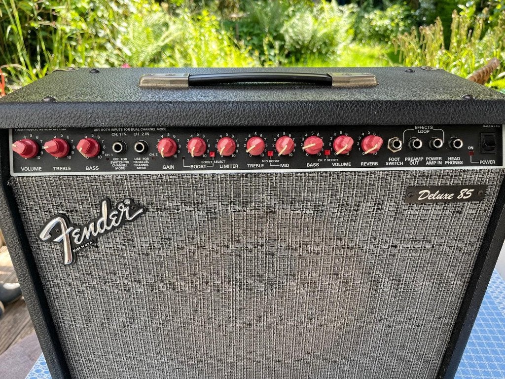 Fender de Luxe 85, Redknob, Muziek en Instrumenten, Ophalen of Verzenden, Gebruikt, Gitaar, 50 tot 100 watt
