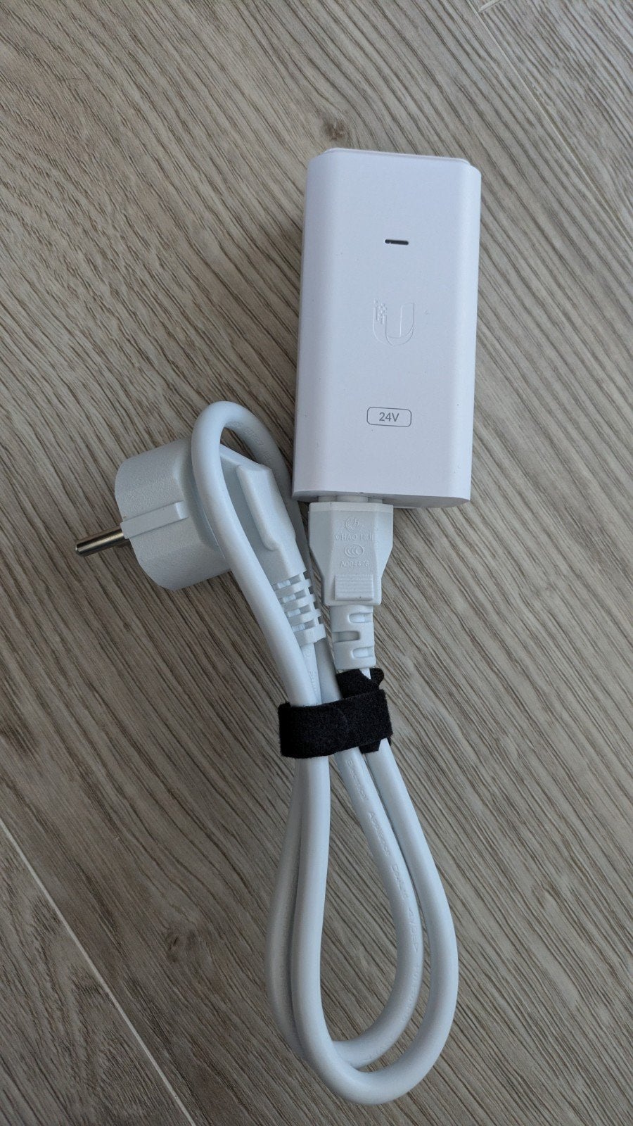 Unifi POE Injector, Computers en Software, Pc- en Netwerkkabels, Ophalen of Verzenden